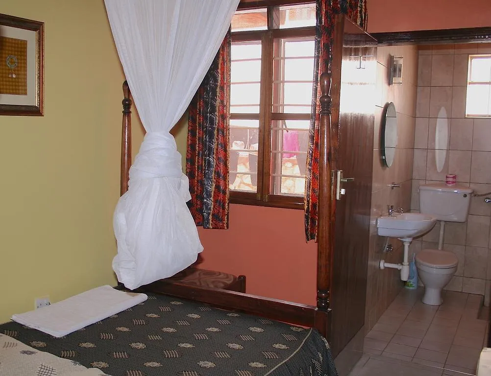 Bed & Breakfast Hotel Acacia Kampala