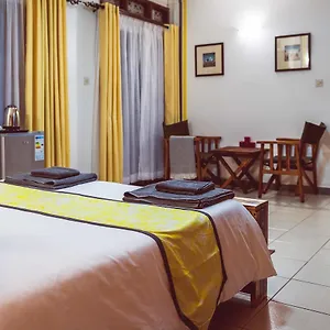 23 Akii Bua Place Bed & Breakfast